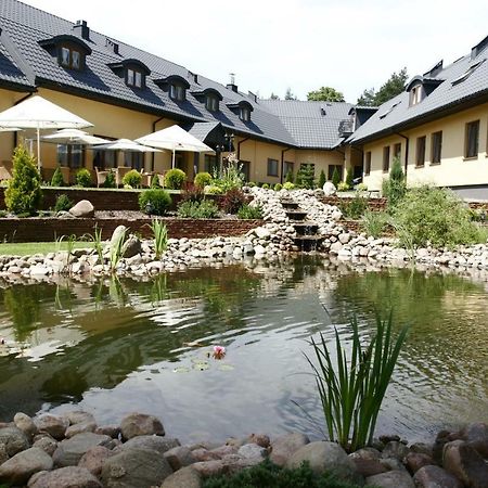 Hotel Paradiso Suchedniow Екстер'єр фото