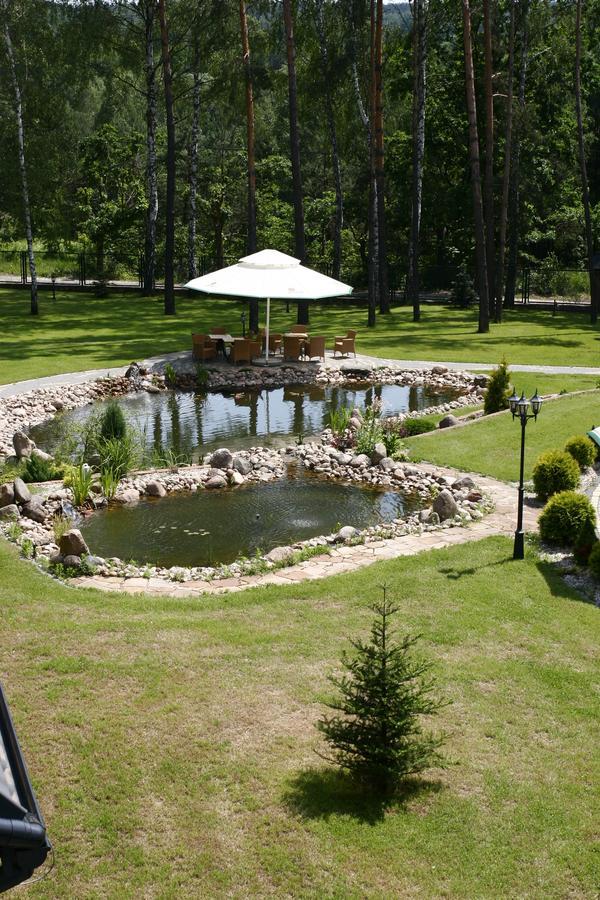 Hotel Paradiso Suchedniow Екстер'єр фото