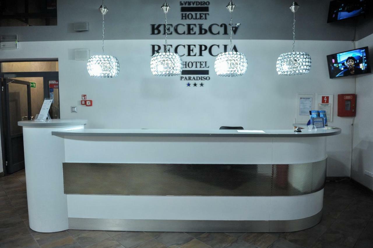 Hotel Paradiso Suchedniow Екстер'єр фото